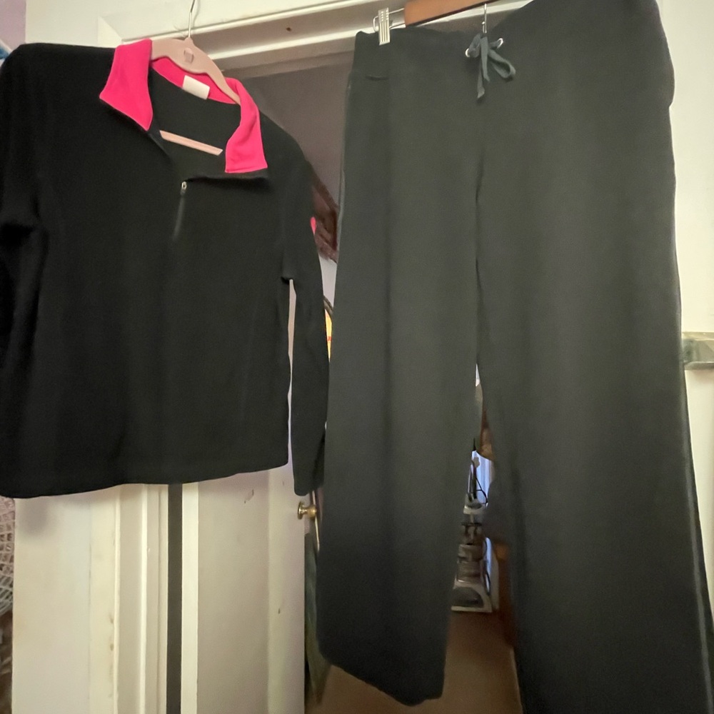 Danskin Black Women's Joggers set.